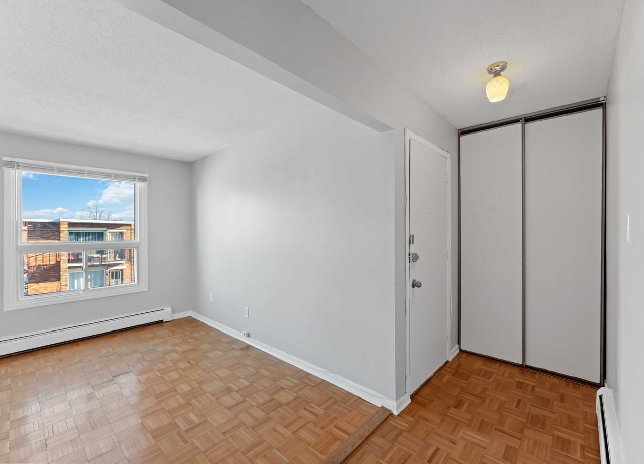 164B Carillon Street - Photo 7 of 30