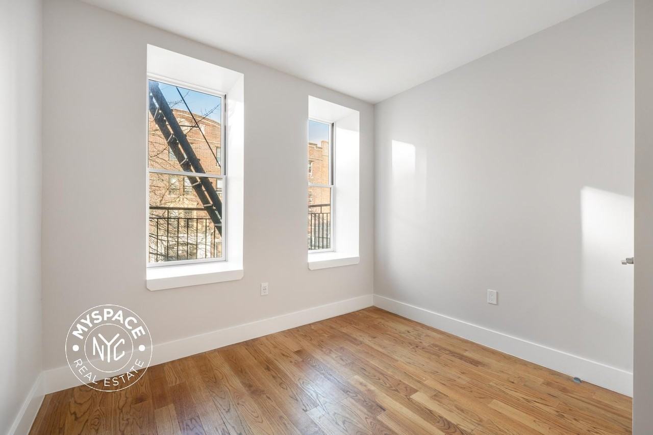 996 Carroll St #2F - Photo 4 of 12