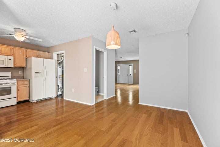 8 Ambrose Court - Photo 4 of 18