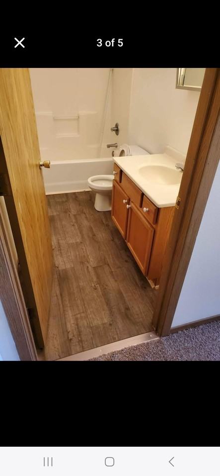 1422 Irish Drive #4 - Photo 2 of 5