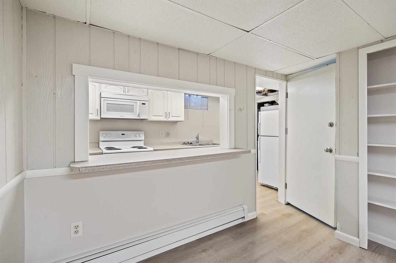 2980 S 1500 E #B - Photo 6 of 19