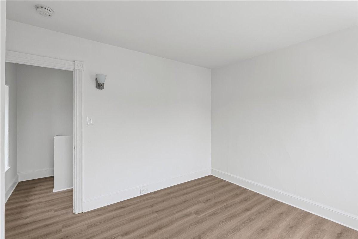 206 N Broadway #B - Photo 5 of 23