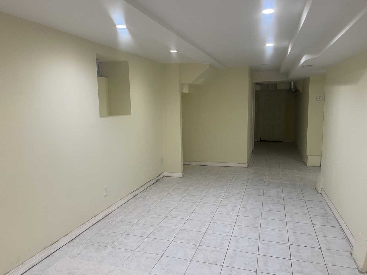 1744 W Foster Ave #G - Photo 5 of 6