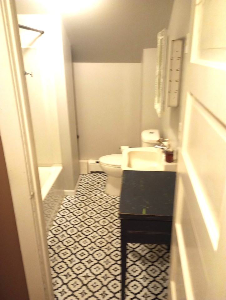 400 E Lead St - Photo 6 of 9