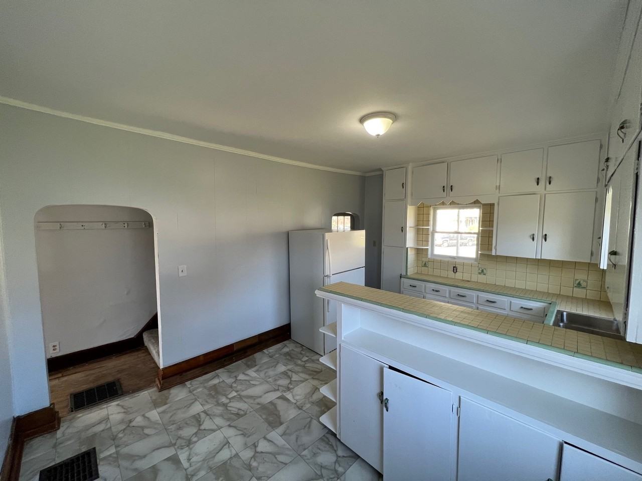 642 Dryden Rd #NA - Photo 3 of 14