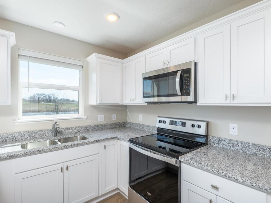 580 4th Ave Se #NA - Photo 3 of 16