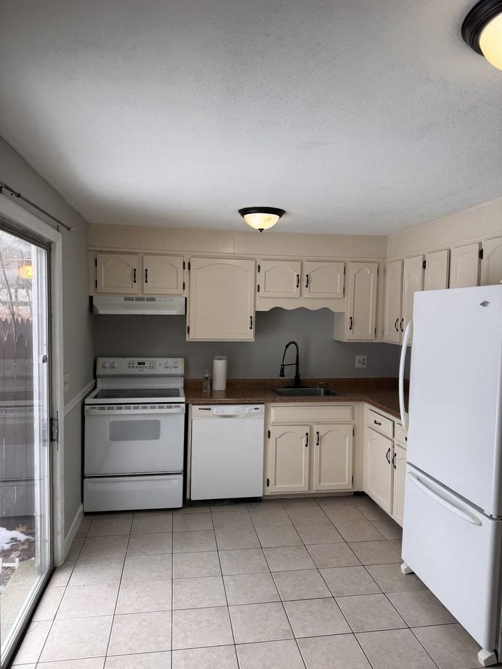 148 Westbury Park Rd #A - Photo 2 of 13