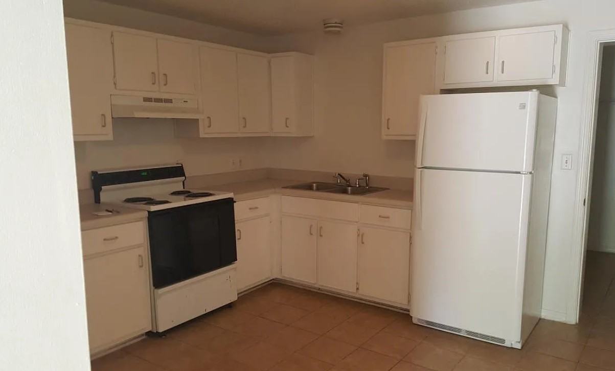 187 W Bowers Ave #187 - Photo 2 of 9