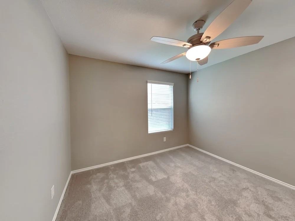 315 E 9th St #NA - Photo 3 of 6