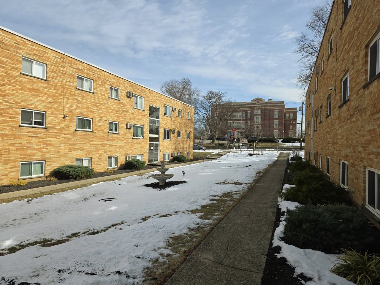 3333 Epworth Ave #10 - Photo 2 of 10