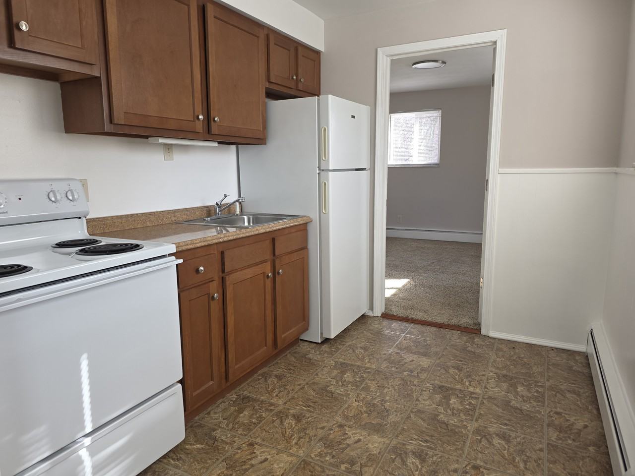 3333 Epworth Ave #10 - Photo 7 of 10