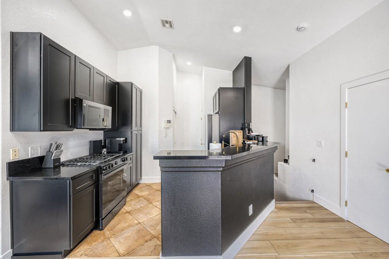 6752 Lookout Lodge Ln #1 - Photo 4 of 15