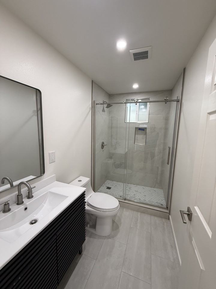 13040 Terra Bella St #NA - Photo 5 of 12