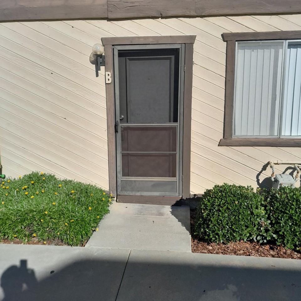 17610 Cameron Ln #B - Photo 2 of 12