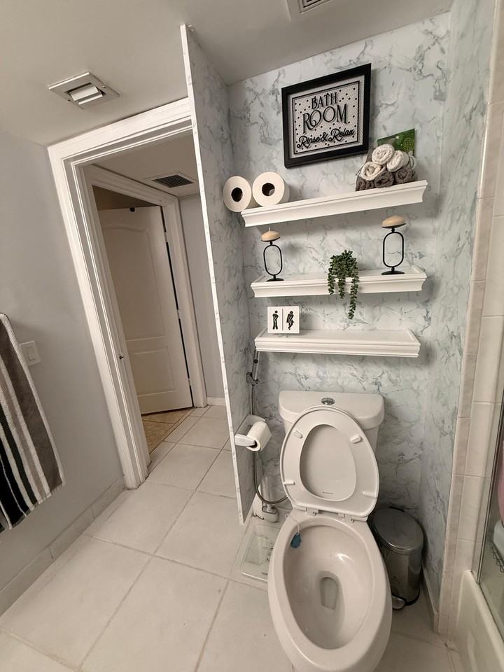 1453 Sw 3rd St #208 - Photo 5 of 15