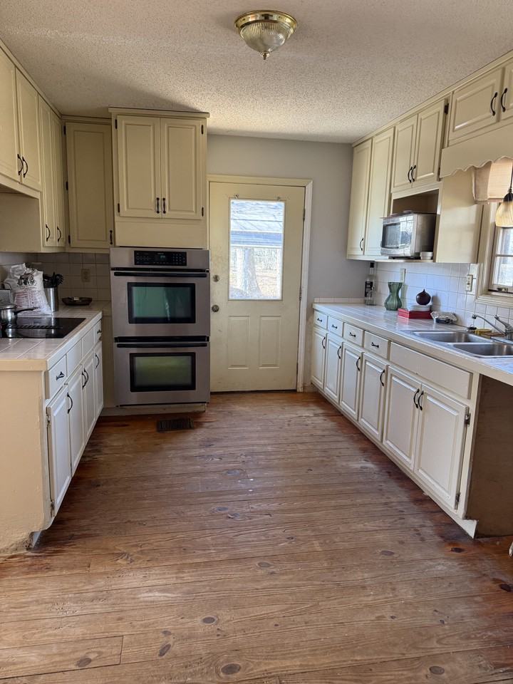 945 Keys Ferry Rd #NA - Photo 6 of 15