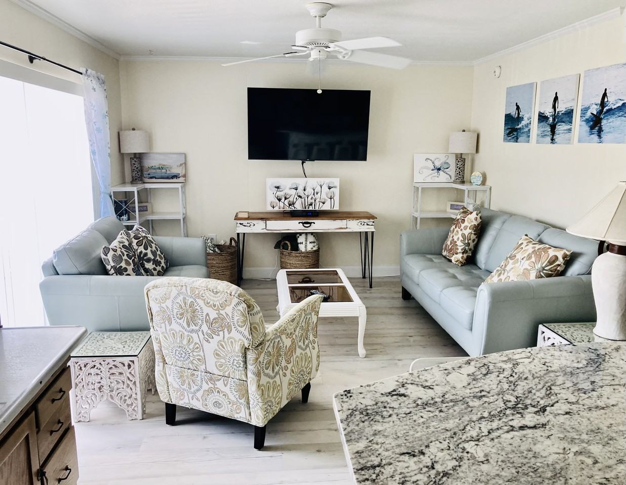 770 Diplomat Blvd - Photo 5 of 19