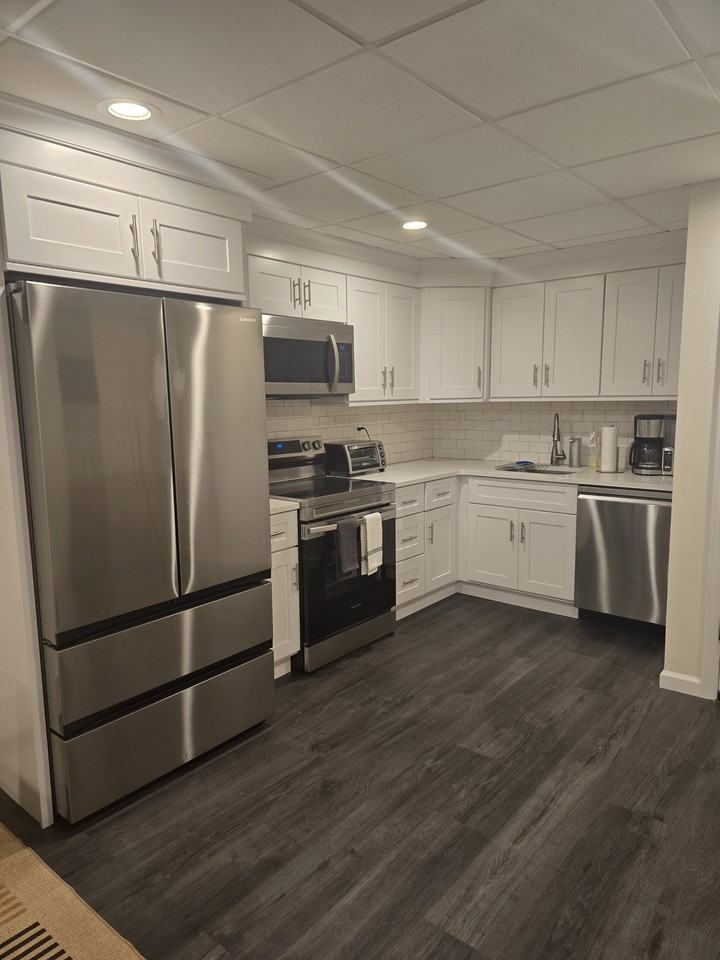 7 Farmhouse Dr #1 - Photo 4 of 10