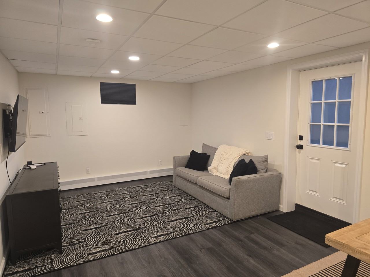 7 Farmhouse Dr #1 - Photo 5 of 10