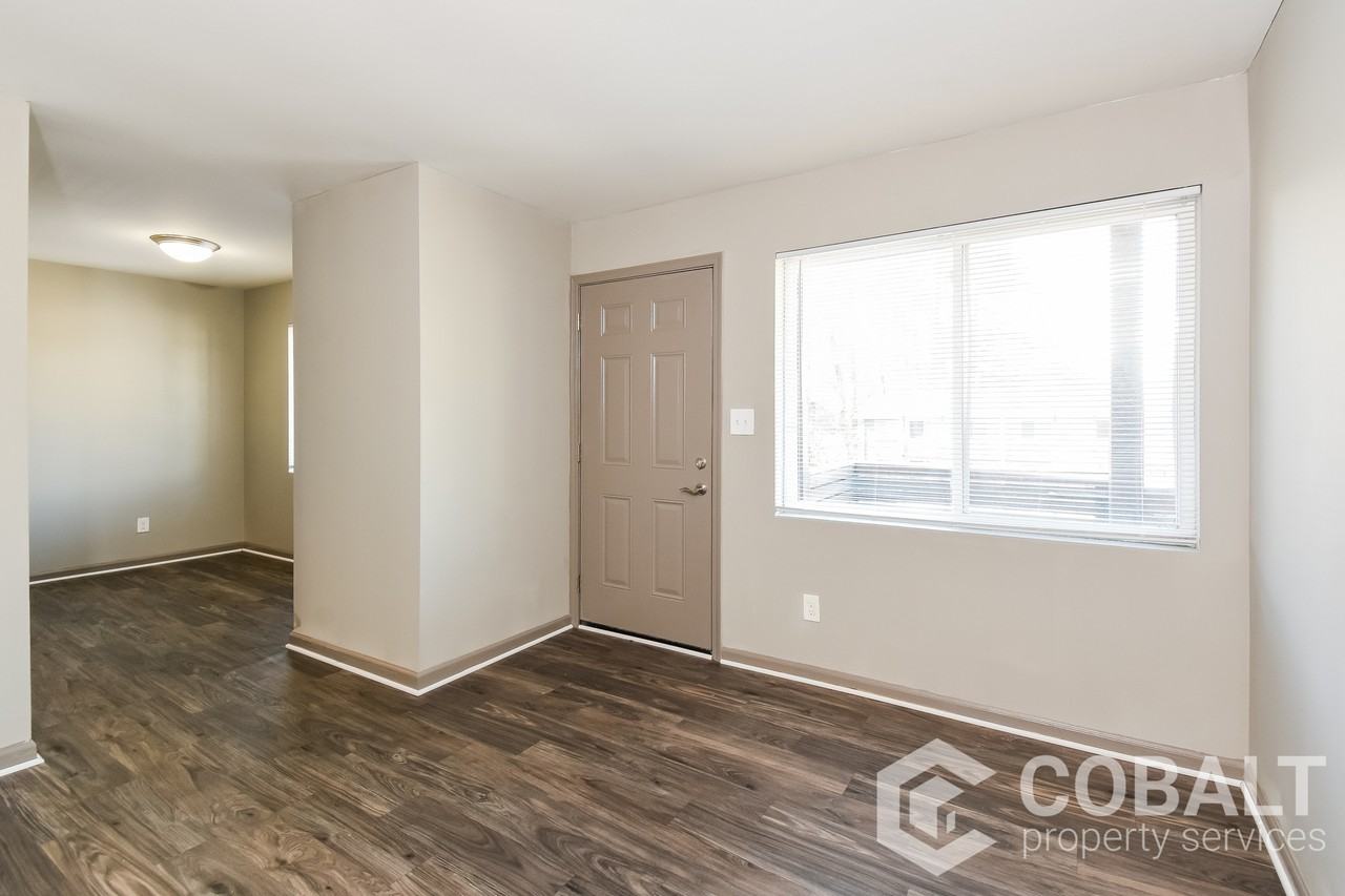 2124 Park TerraceUnit 2124 #09 - Photo 5 of 16