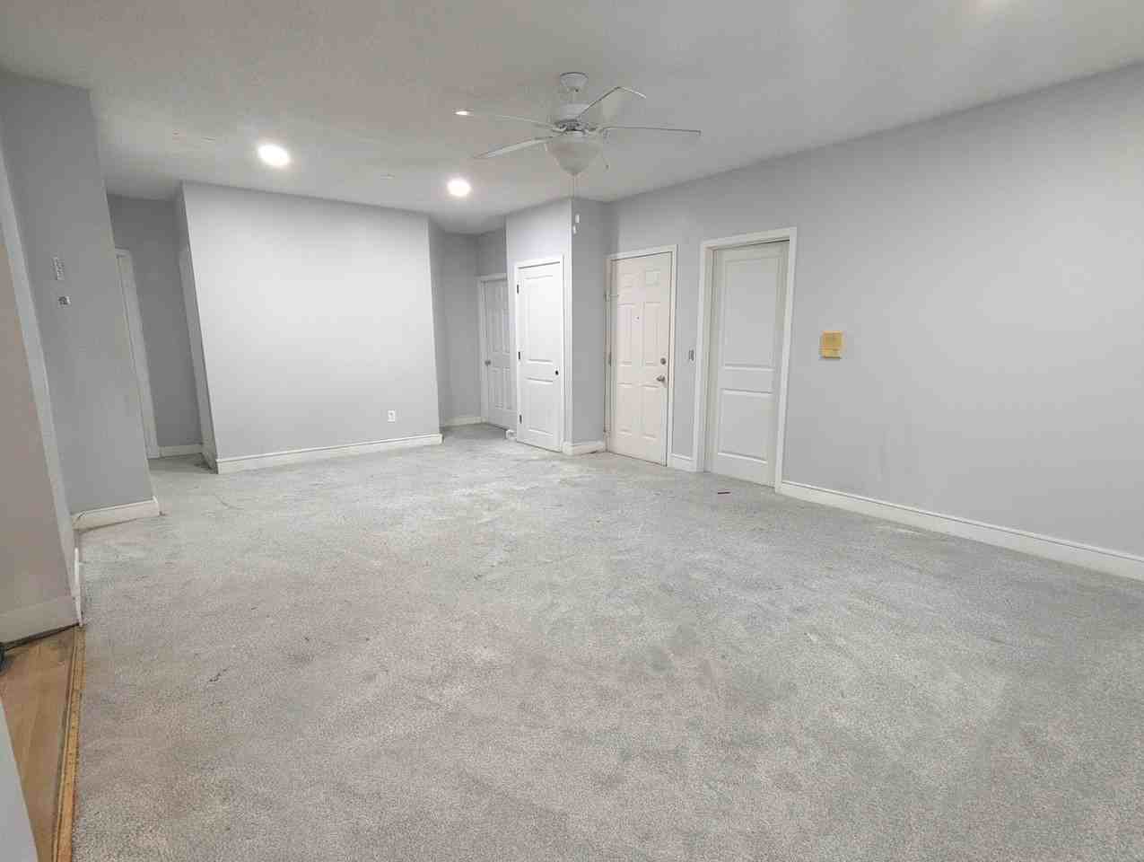 1906 Chelton Ave W #1 - Photo 5 of 5