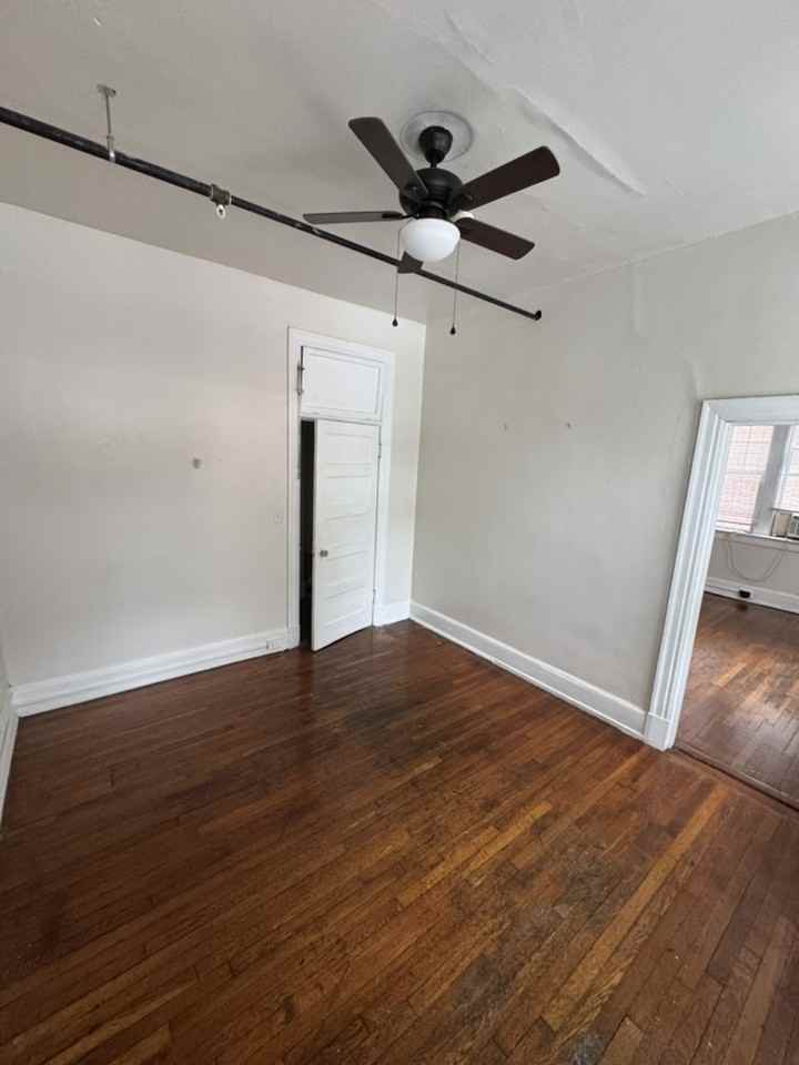 1118 Grove Ave #5 - Photo 4 of 14