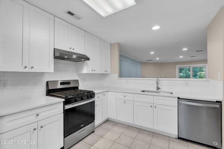 31 Lexington Court - Photo 5 of 32