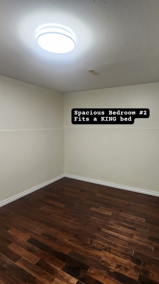 16521 Glenwood Crescent South - Photo 6 of 8