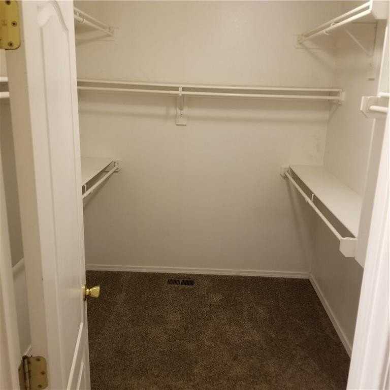 2221 W Skyler Dr - Photo 7 of 10