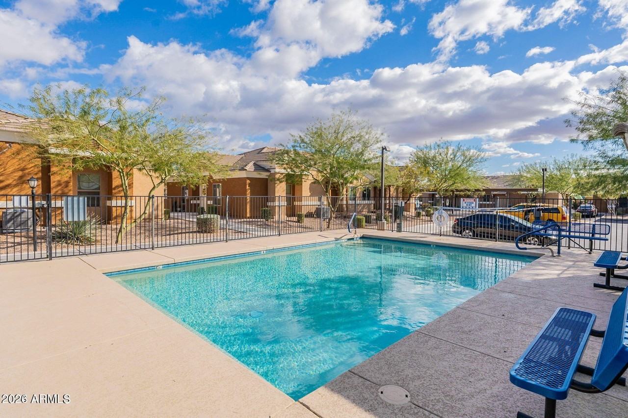 854 S San Marcos Dr - Photo 5 of 39