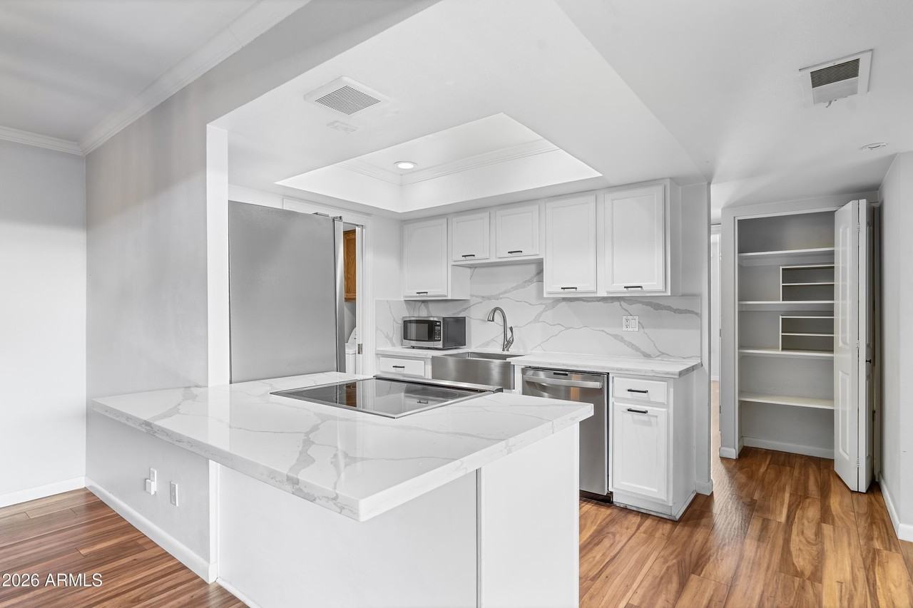 5186 N 83rd St - Photo 7 of 28