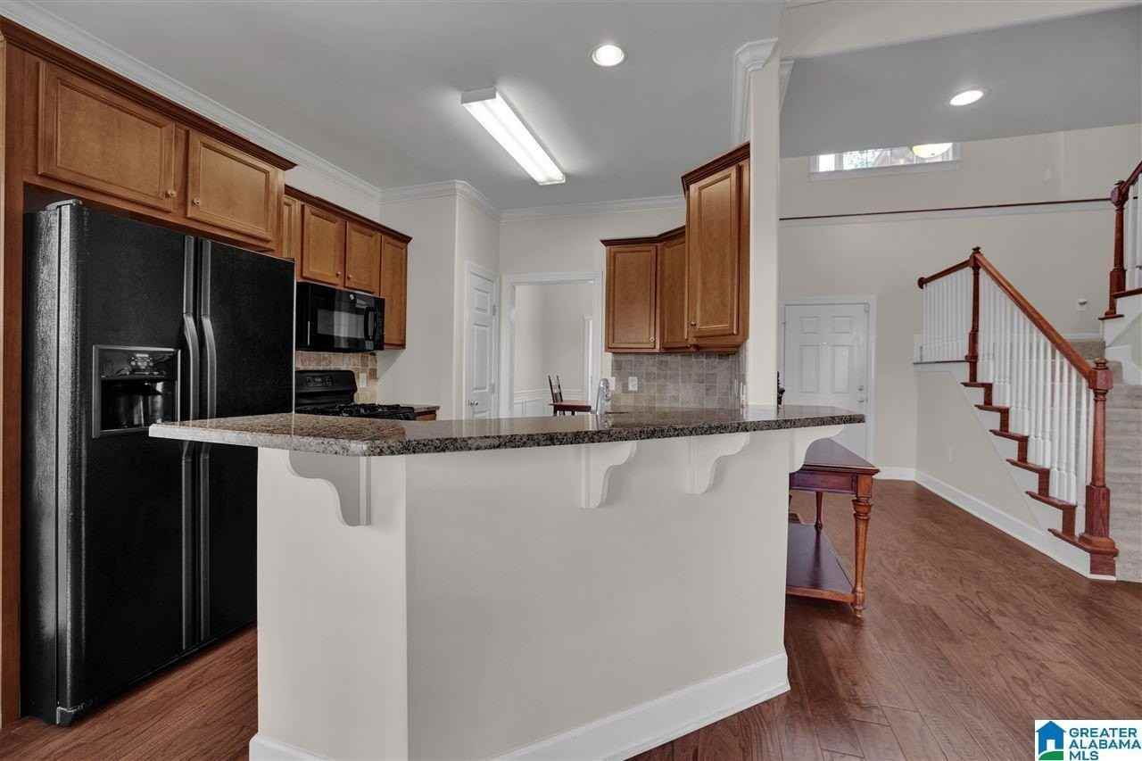 8613 Highlands Dr - Photo 6 of 24