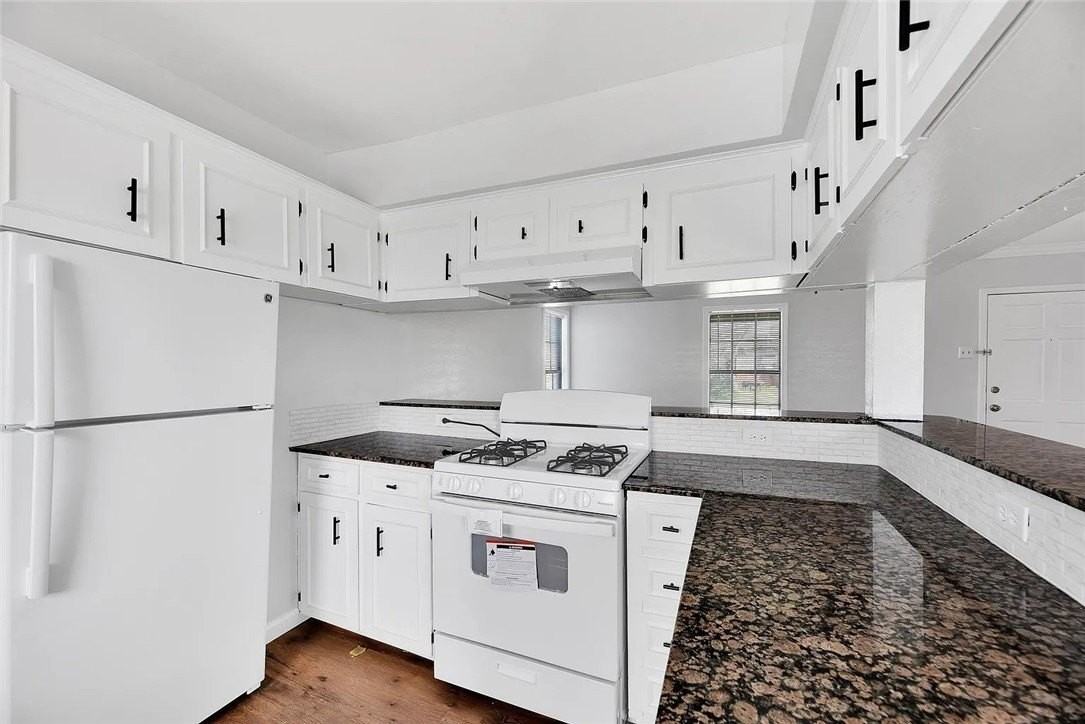 4201 Junior Ter - Photo 5 of 16