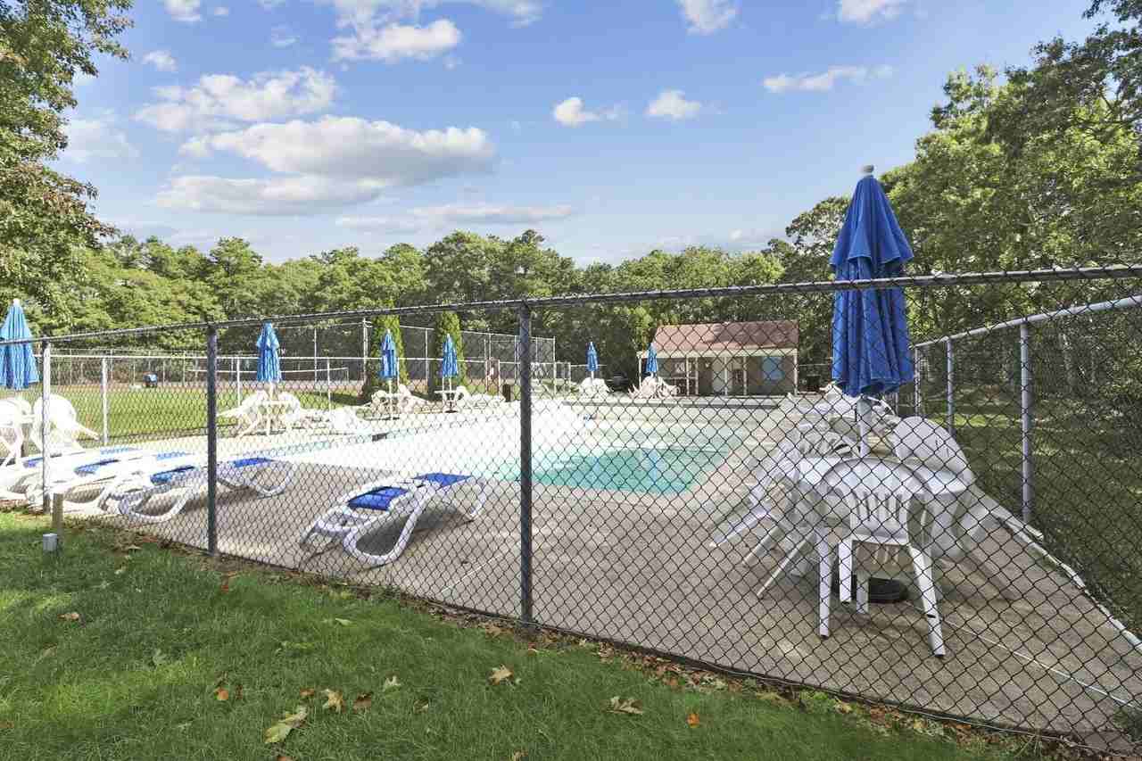 5 Thistle Cir Unit 5 #5 - Photo 5 of 23