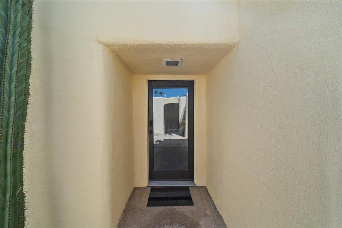 436 N Greenhouse Way - Photo 7 of 30