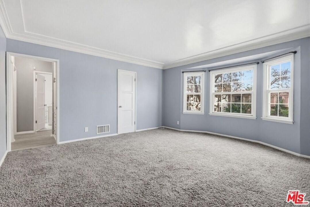 1255 S Crescent Heights Blvd - Photo 2 of 34