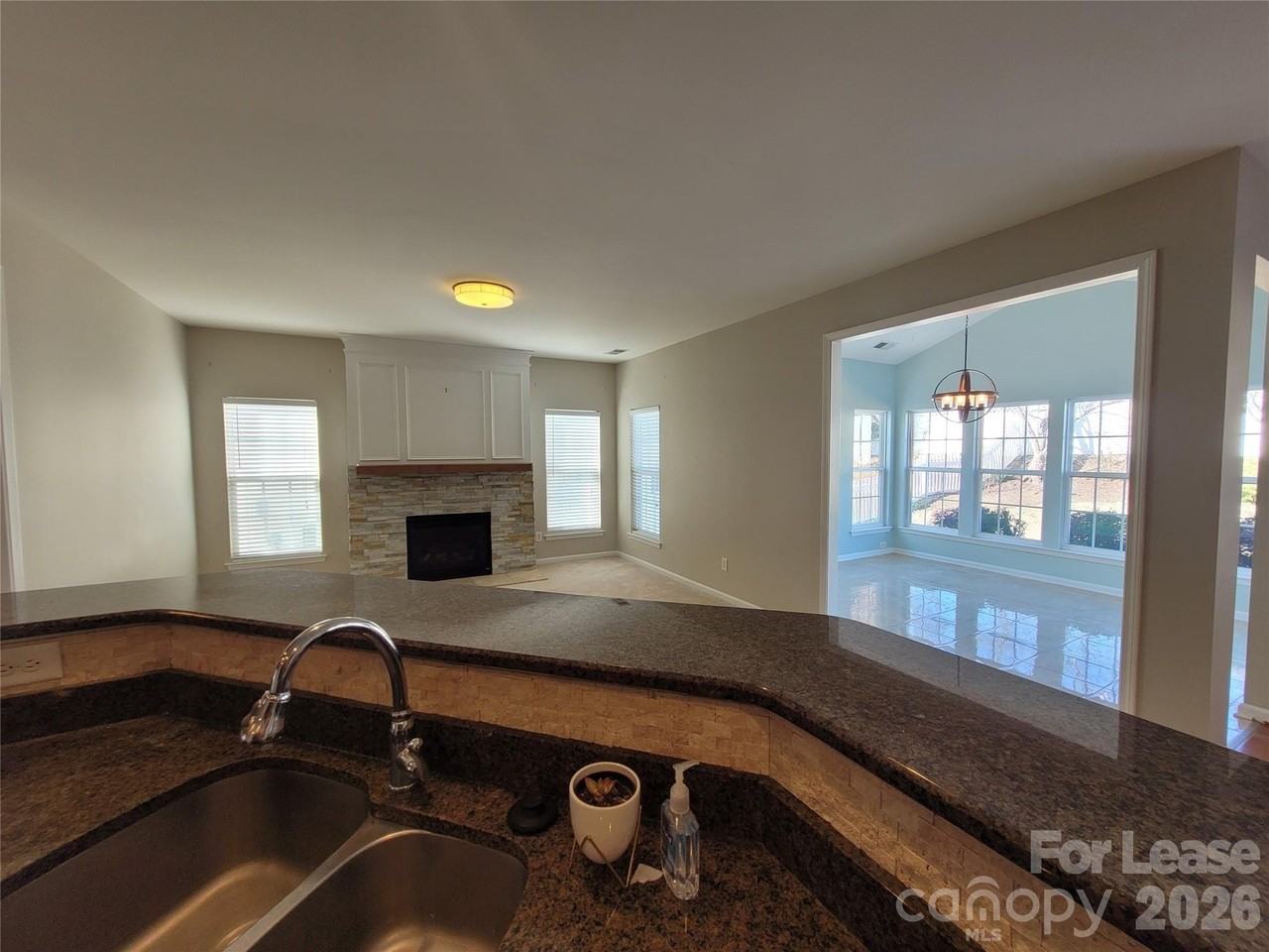 2728 Sunberry Ln Nw - Photo 4 of 17