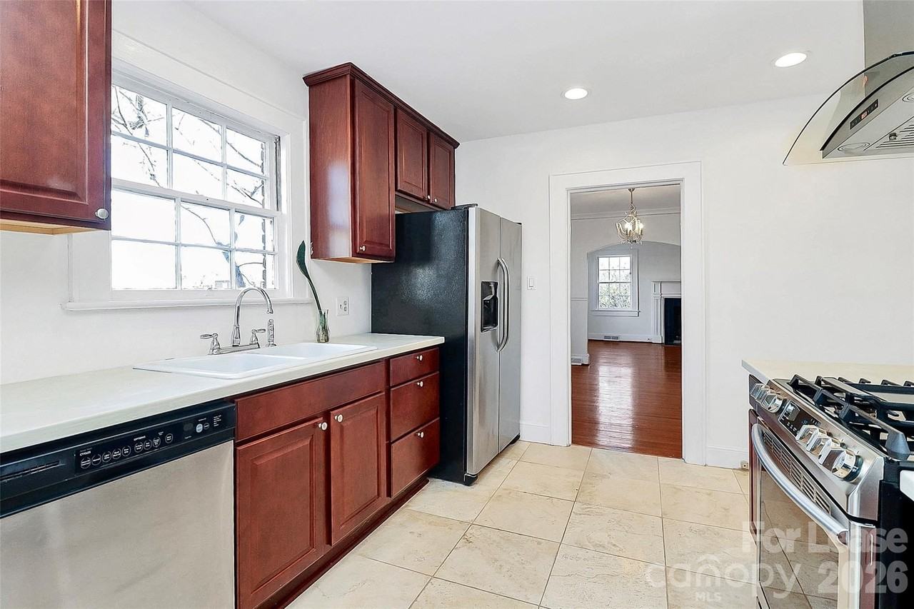 1400 Matheson Ave - Photo 7 of 21