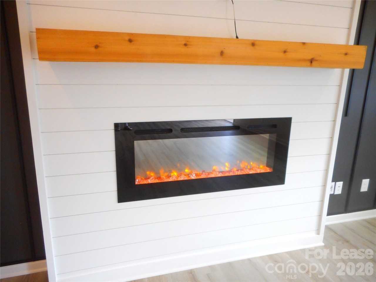 3058 Eastcott Ave - Photo 7 of 28