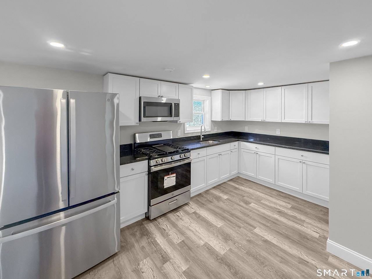 4 River Rd Unit 1 #1 - Photo 2 of 16