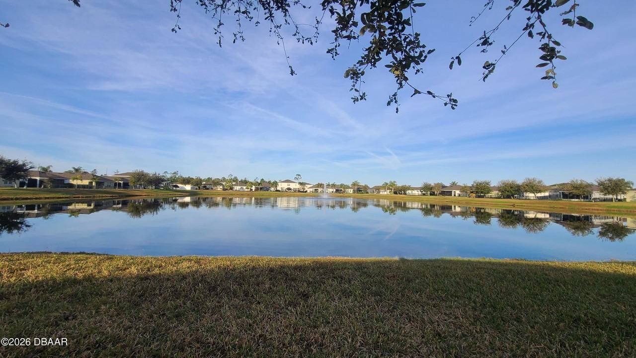 550 Armoyan Way - Photo 6 of 29