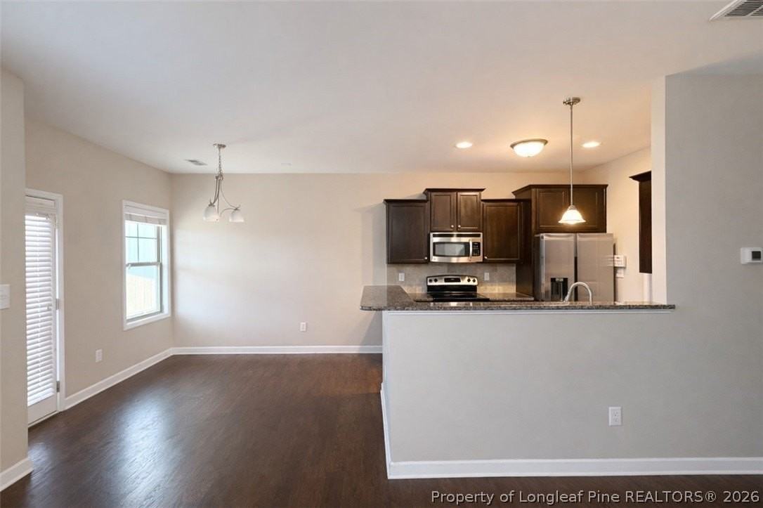 5337 Nessee St - Photo 7 of 15