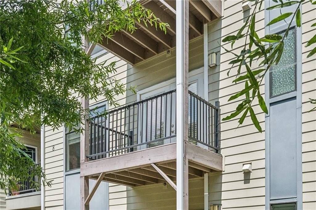 36 Moda Ln - Photo 2 of 26