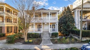 featured image of 71 17th St Ne