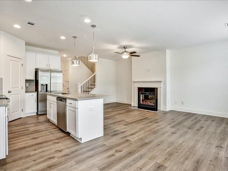 2539 Riverside Rd - Photo 7 of 31