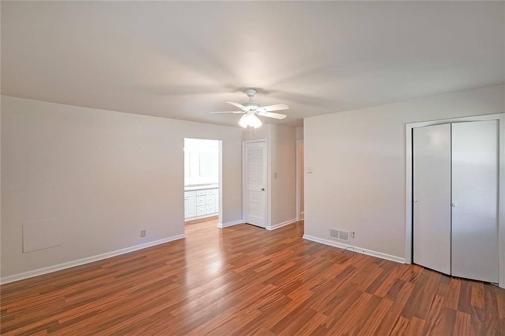 2055 Anderson Dr Se - Photo 6 of 9