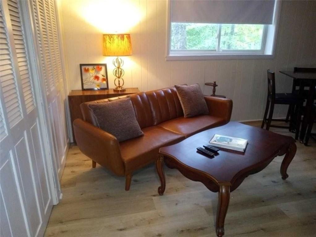 1224 Poplar Grove Dr Ne - Photo 2 of 20