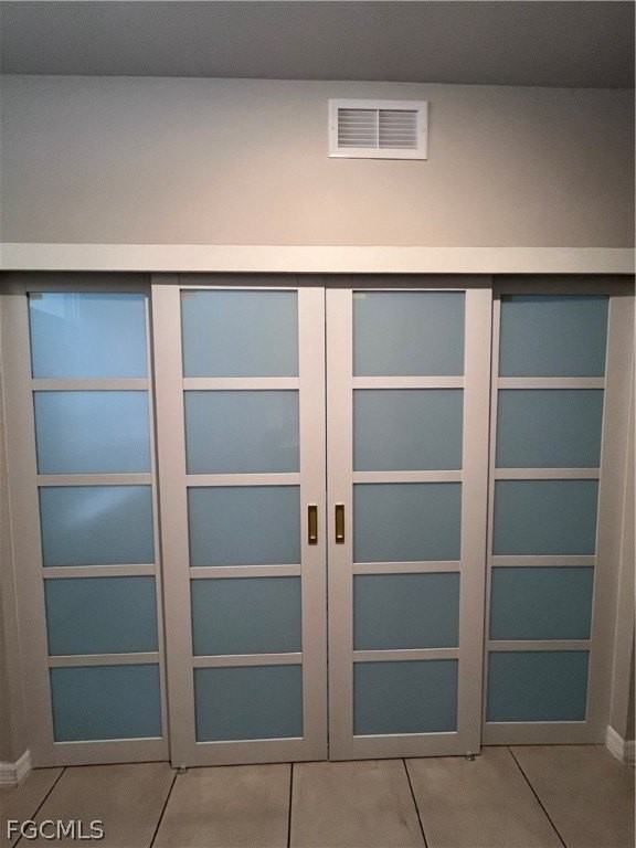 10601 Crossback Ln - Photo 3 of 34