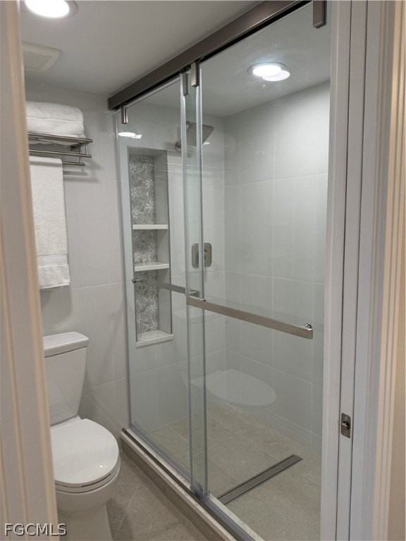 5850 Trailwinds Dr Apt 713 #713 - Photo 7 of 16