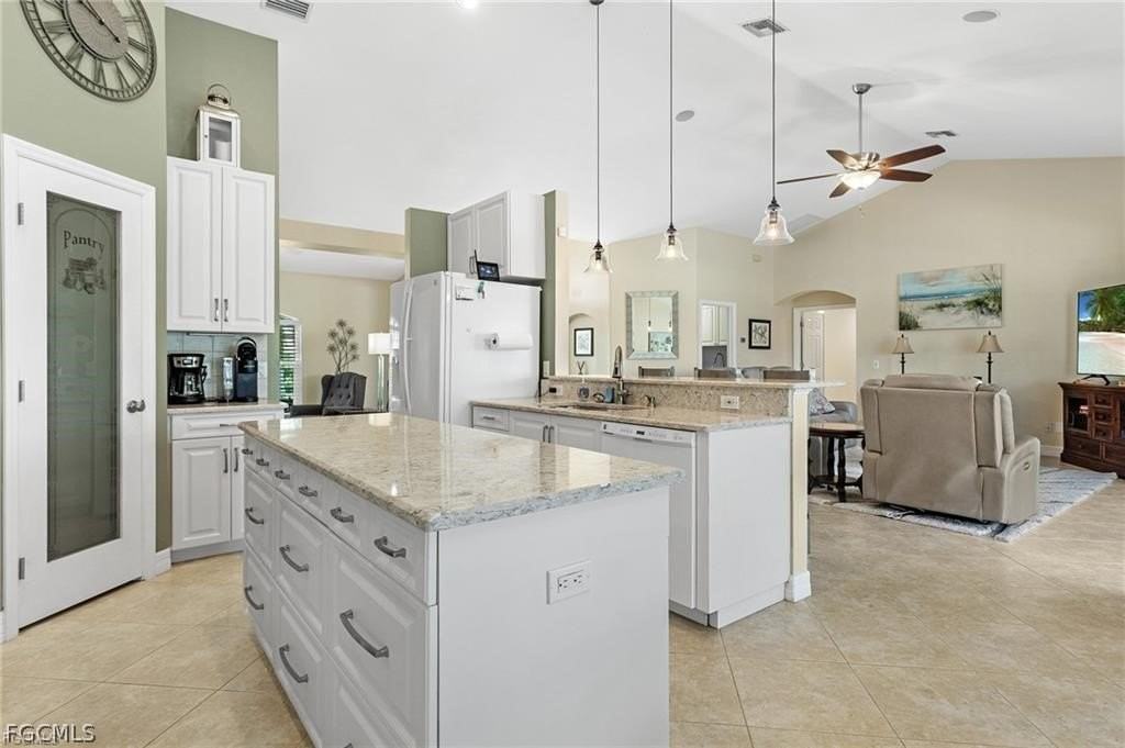 2013 Sw 31st Ter - Photo 7 of 37